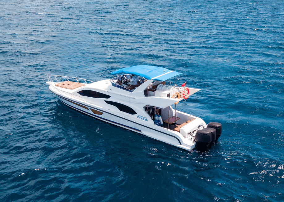 Full Day Cruise to Nusa Penida or Lembongan with Private Yacht (QR18)